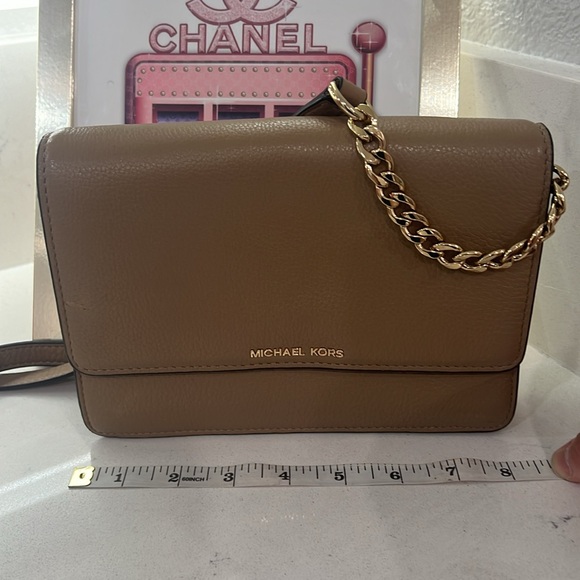 Michael Kors double gusset leather crossbody bag EUC tan color - Picture 4 of 12